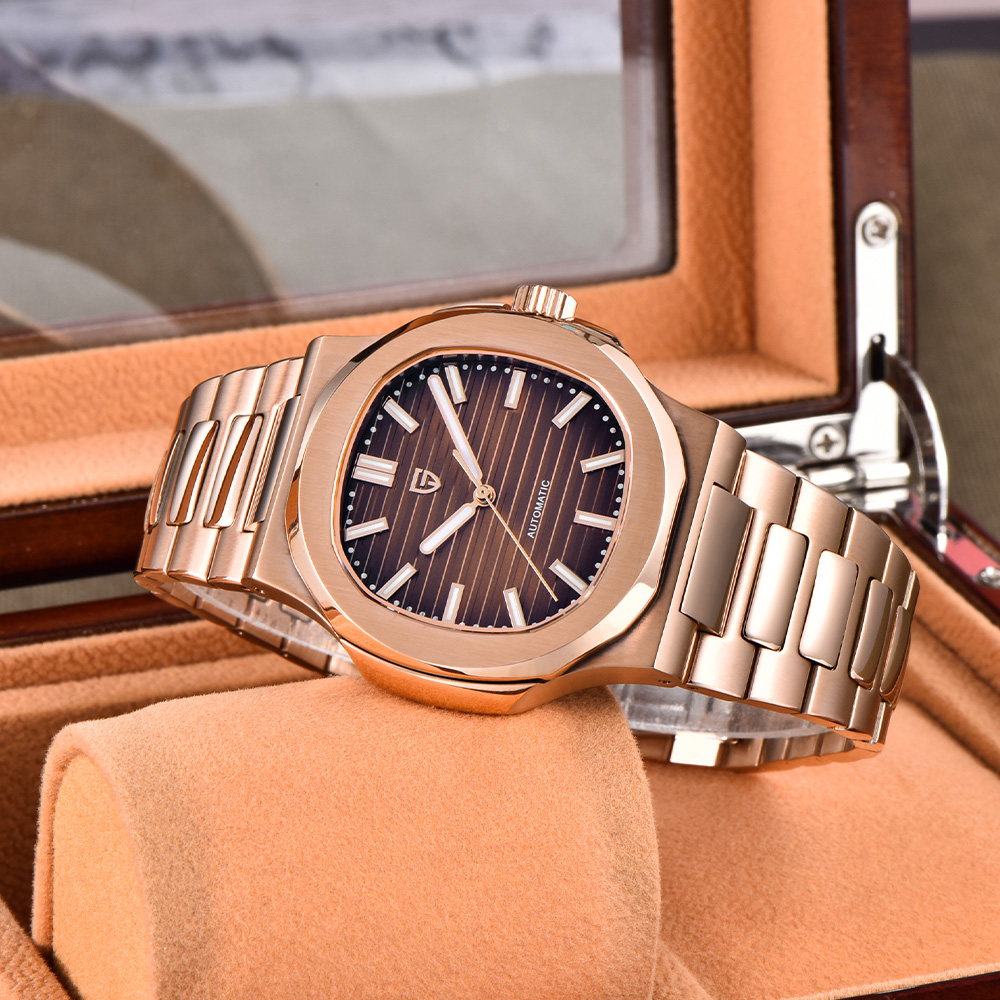 ساعة رجالية فاخرة من ماركة باج - مراجعة Patek Philippe Watch Nautilus وسعره