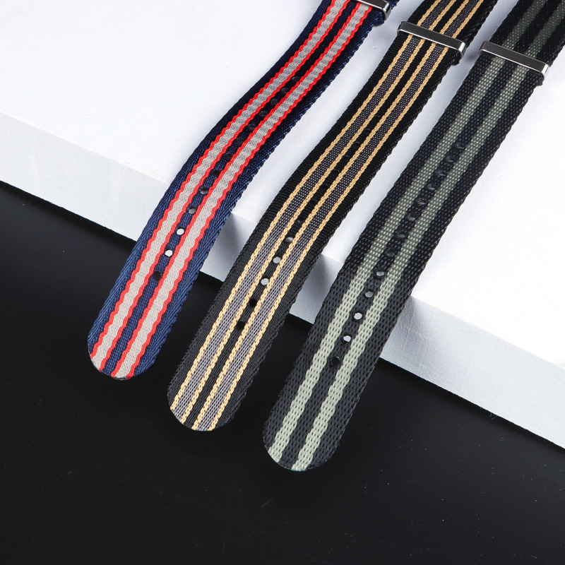 حزام ساعة بديل فاخر من النايلو - مراجعة Nato Strap Nylon وسعره