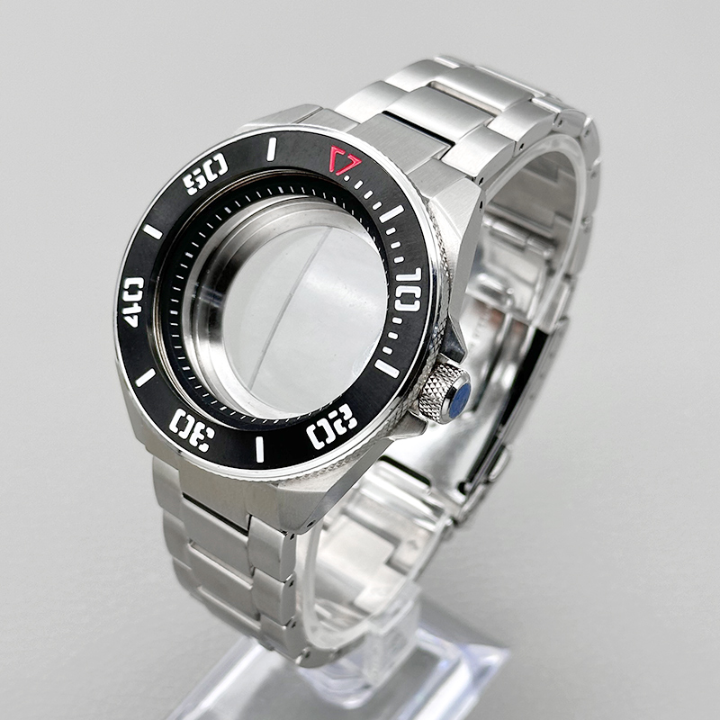علبة ساعة فضية بقطر 44 مم مع ح - مراجعة Citizen Watch Tsuyosa وسعره